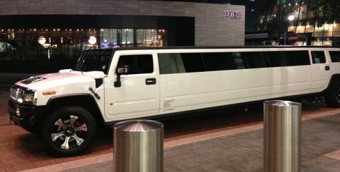 Hummer H2 Limo